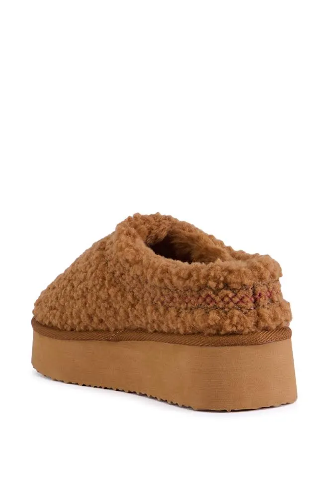 Slip On In| Fuzzy Slippers Estimated Ship Date 10/30-11/15